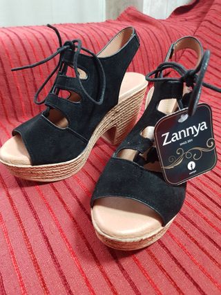 Zueco Sandalia Zannya Negro Beige