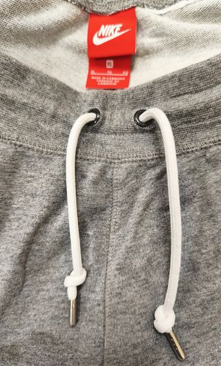 Bermudas Nike Grises