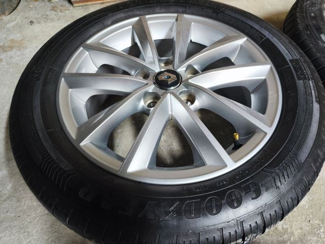 Llantas y Neumáticos Renault Megane IV (2017)