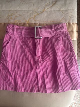 Falda de pana rosa niña