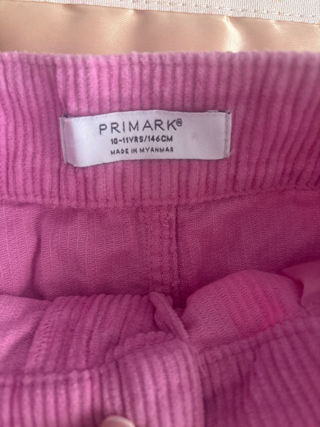 Falda de pana rosa niña