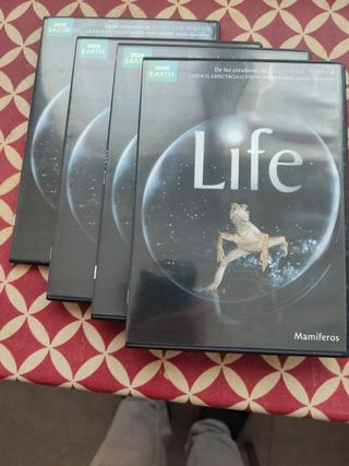 BBC Earth. Life. 4 DVD