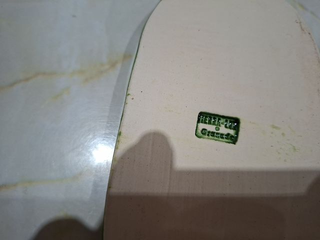 Saleros de cerámica. Tierra lux granada