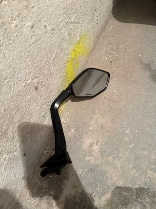 Retrovisor derecho KYMCO AK550