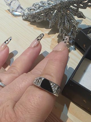 Anillo hombre onix Negro con Circonitas