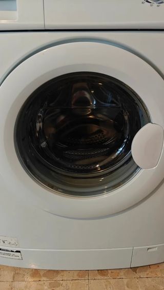 Lavadora Zanussi ZWF1106W