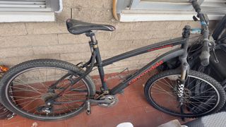 Bicicleta Cannondale Negra