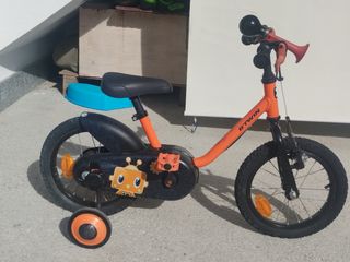 Bicicleta infantil Btwin con ruedines