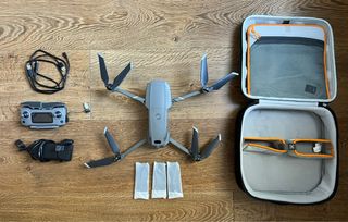DJI Mavic 2 Drone con Accesorios