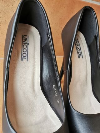 Tacones Negros UNICCOOL