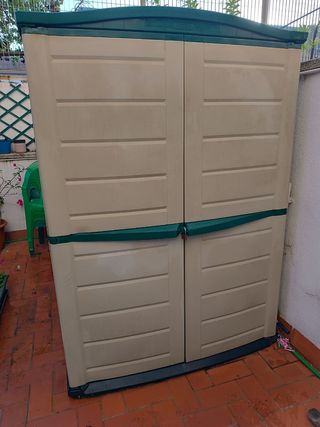 Caseta de jardín Keter beige/verde más estanteria