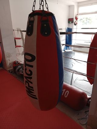 Material de boxeo y gimnasio