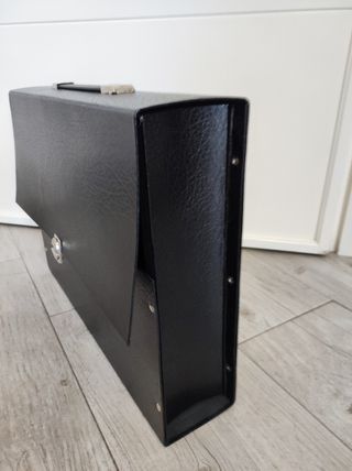 Maletín de cartón rígido