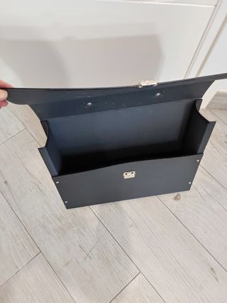 Maletín de cartón rígido