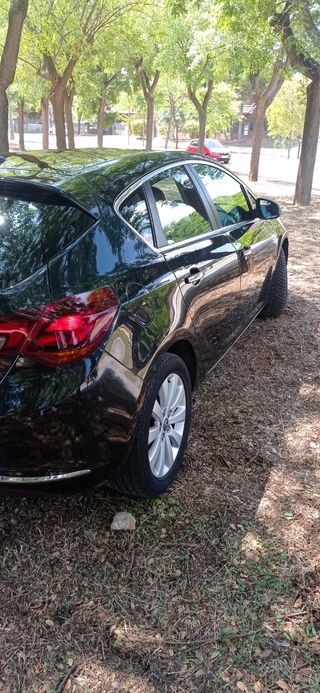 Opel Astra 2013