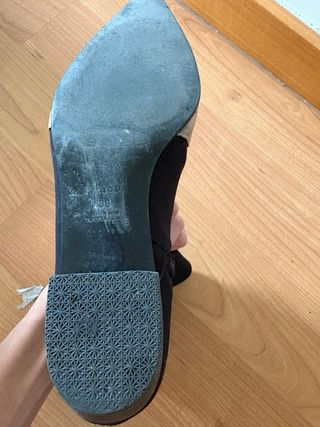 Botines Uterqüe Negro y Beige Talla 38
