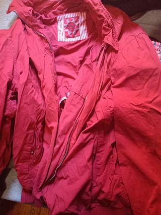Sudadera roja vintaje dos galdos negros marca