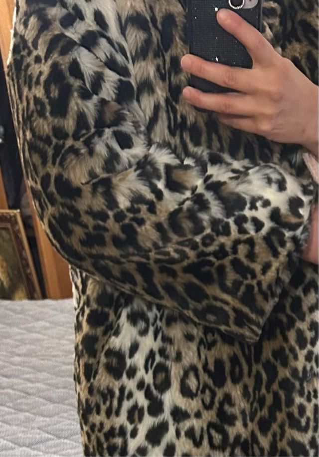 Abrigo de pelo estampado leopardo, animal print,