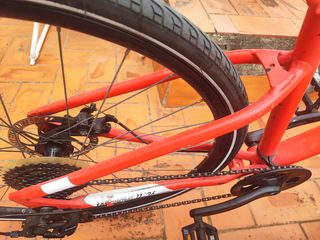 Bicicleta B-Twin Riverside 500 Roja