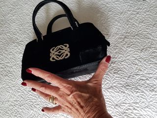 Bolso LOEWE joya Amazona terciopelo negro