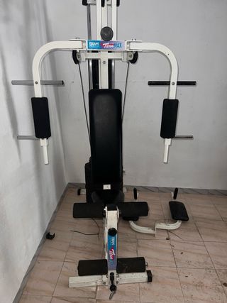 Máquina de gimnasio multifunción