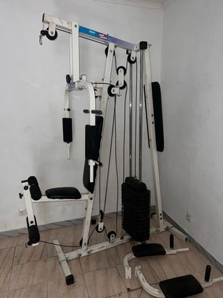 Máquina de gimnasio multifunción