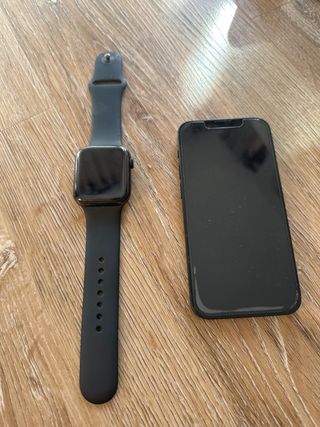 iPhone 13 mini 256GB + Apple Watch S4 Negro