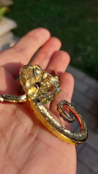 Spilla ciondolo Camaleonte e Cristalli dorso viola