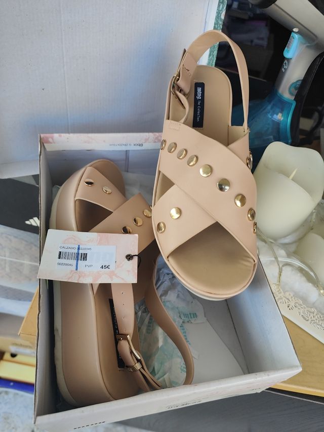 Sandali Mustang beige e oro taglia 40