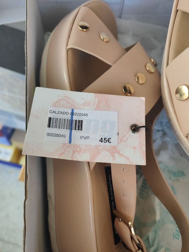 Sandali Mustang beige e oro taglia 40