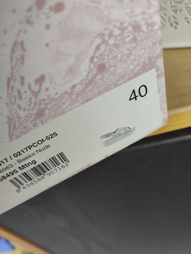 Sandali Mustang beige e oro taglia 40