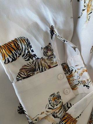 Camisa Zara Tigres Satinada Blanca Talla XS