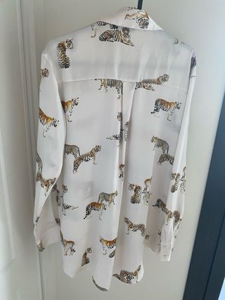 Camisa Zara Tigres Satinada Blanca Talla XS