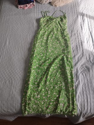 Vestido largo verde estampado floral