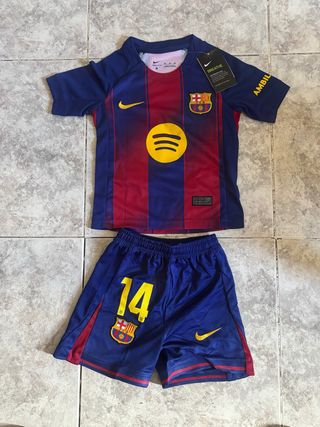 Conjunto Niño Barça Spotify 14 Nike
TALLA 16 BEBE