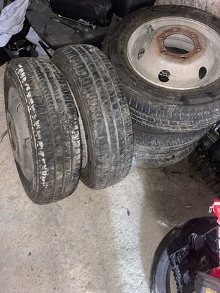 4 Ruedas + 1 Repuesto
