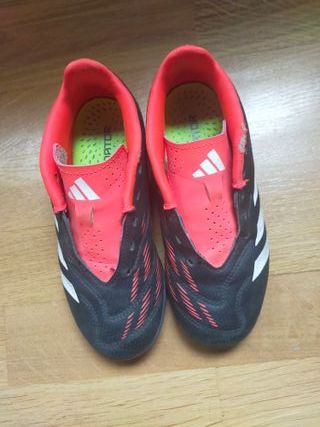 Botas de fútbol multitaco Adidas Predator