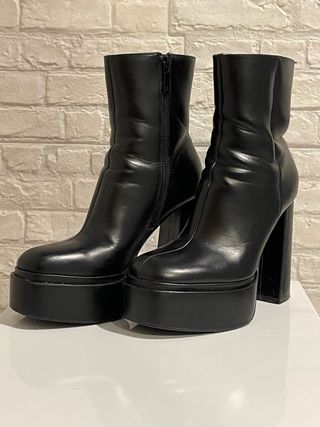Botas Zara plataforma tacón negro