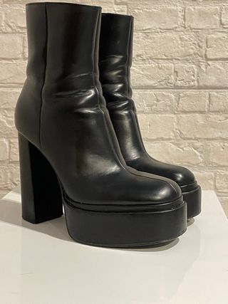 Botas Zara plataforma tacón negro