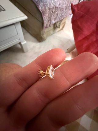 Pendiente oro 18k con circonita talla marquesa