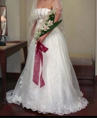 Vestido de Novia palabra de honor. 