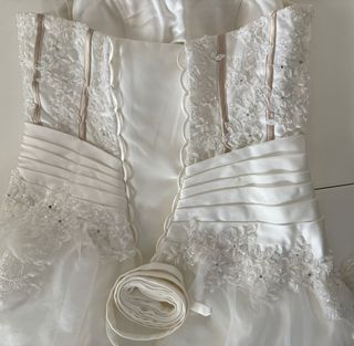 Vestido de Novia palabra de honor. 