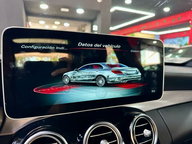 Mercedes-Benz C63s AMG V8 Biturbo 510cv