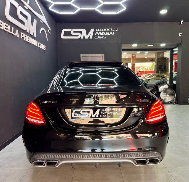 Mercedes-Benz C63s AMG V8 Biturbo 510cv