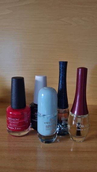 Lote de 5 Pintauñas Revlon, Essence, Tokalo