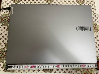 Portátil Lenovo Thinkbook 