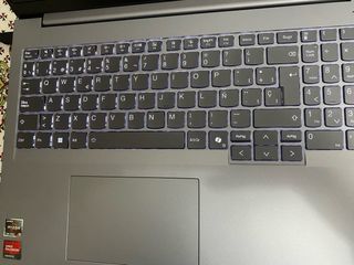 Portátil Lenovo Thinkbook 