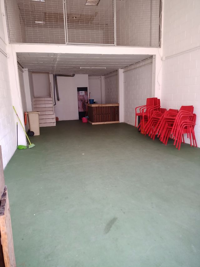 Naves en polígono Polirrosa