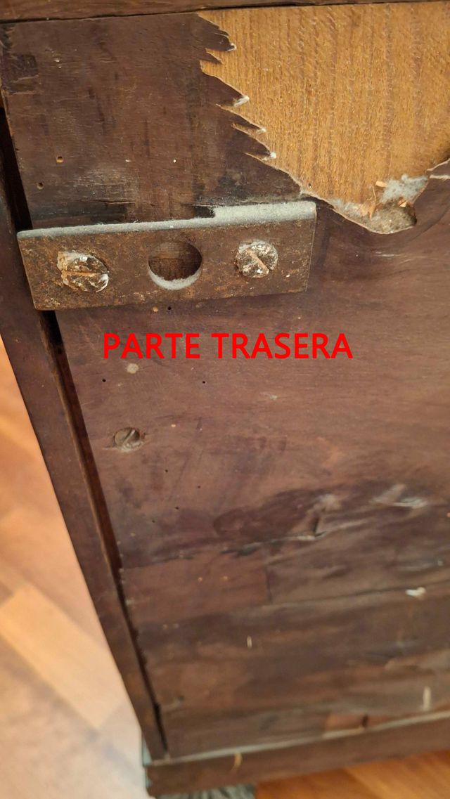 Mueble antiguo madera y metal