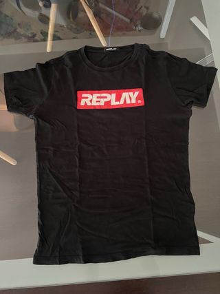 Camiseta Replay Negra Logo Rojo